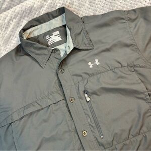 Under Armour Men's Black outdoor fishing hiking shirt